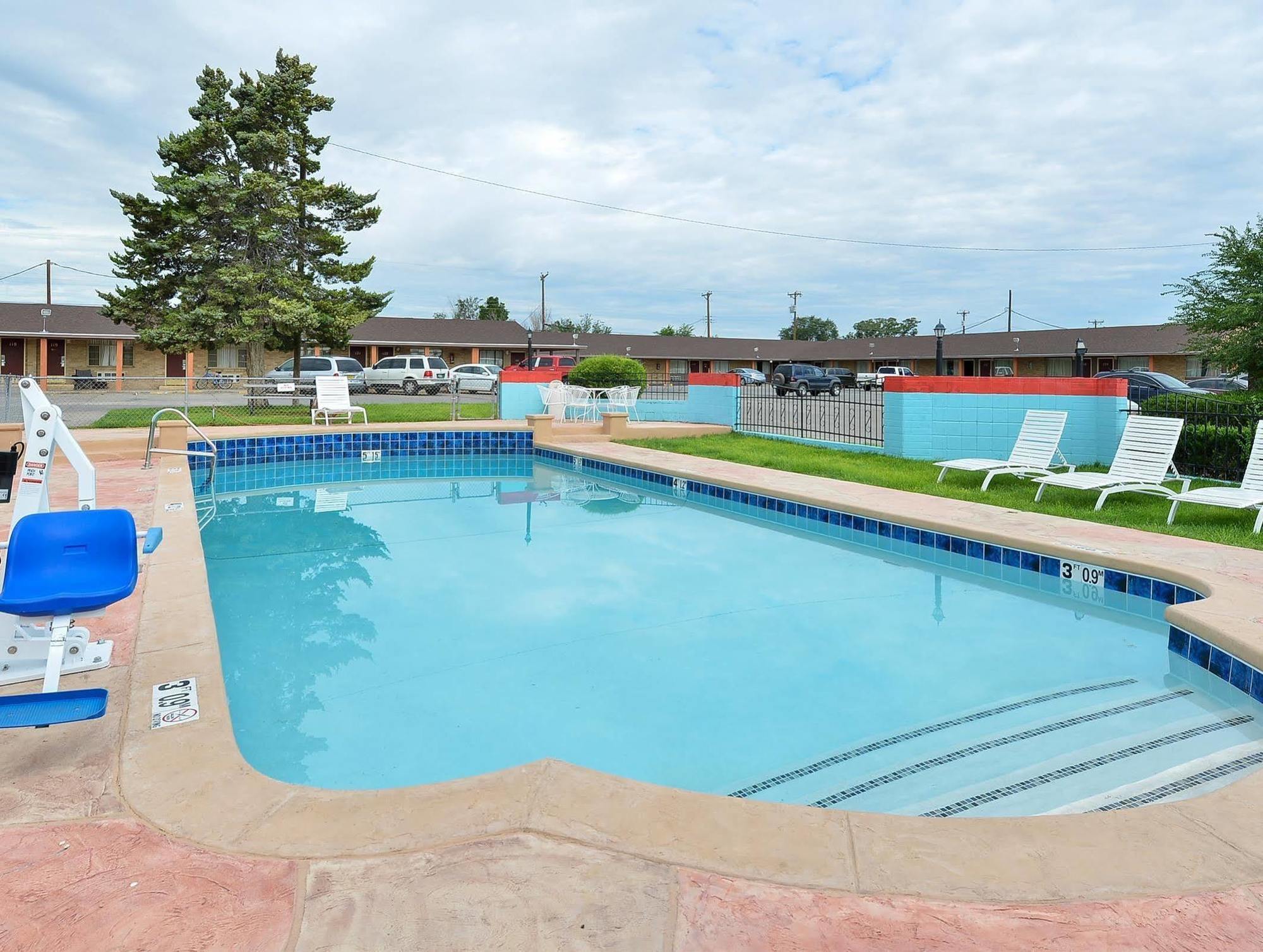 Simple Rewards Inn Roswell Exterior photo